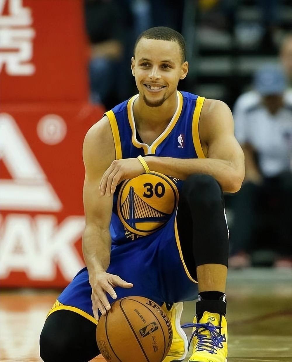 霆在季后赛 霆在季后赛