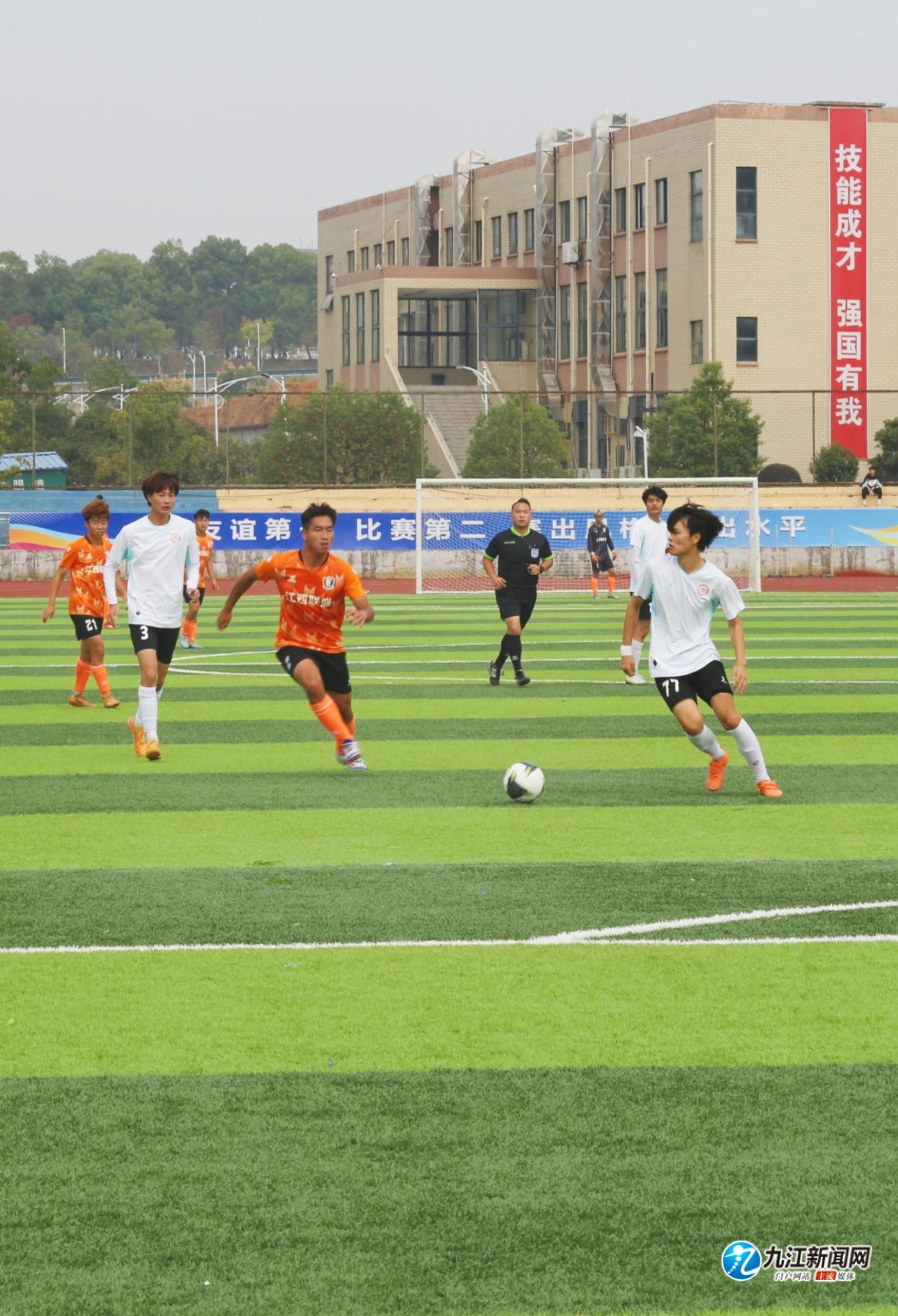 队在关键时 队在关键时